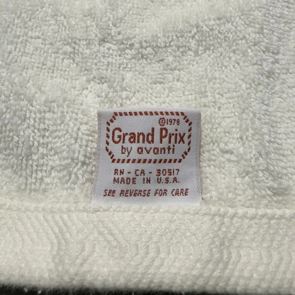 AVANTI Grand Prix 70s Vintage Quilt Block Pinwheel Star Bath Towel Set